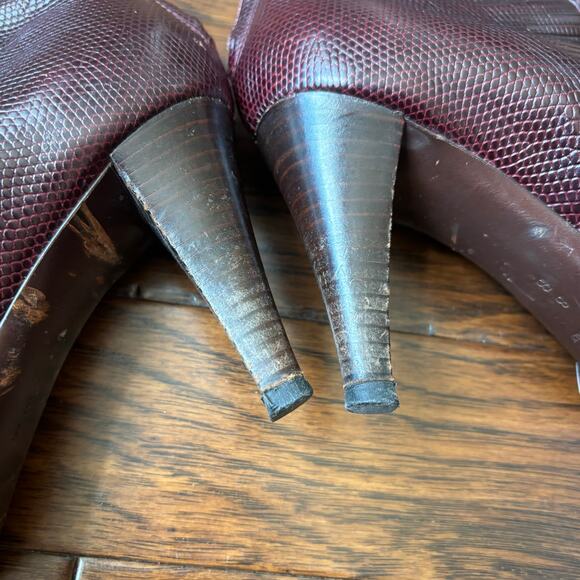 Cole Haan Women’s Cherry Red Heeled Leather Booties Sz 8B Pointed Toe Career - Picture 12 of 16